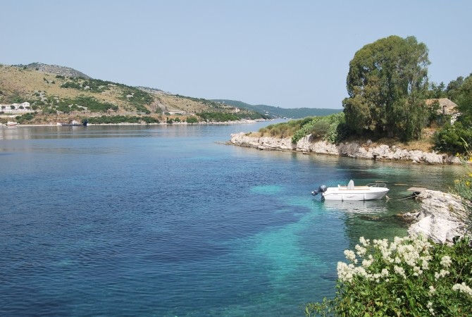 Morze Jońskie w Kassiopi (Korfu, Grecja)