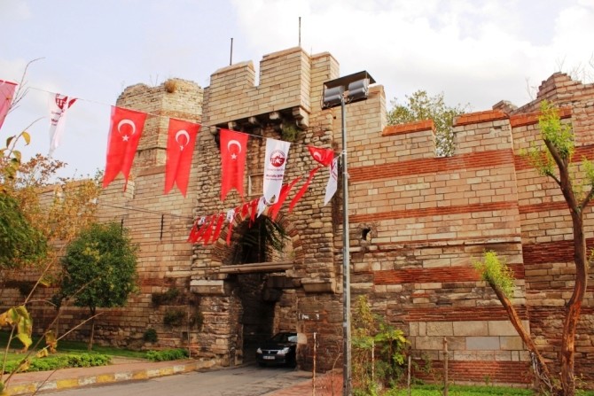 Brama Srebrna w Stambule