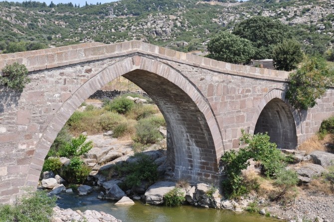 Most Hüdavendigar w Assos