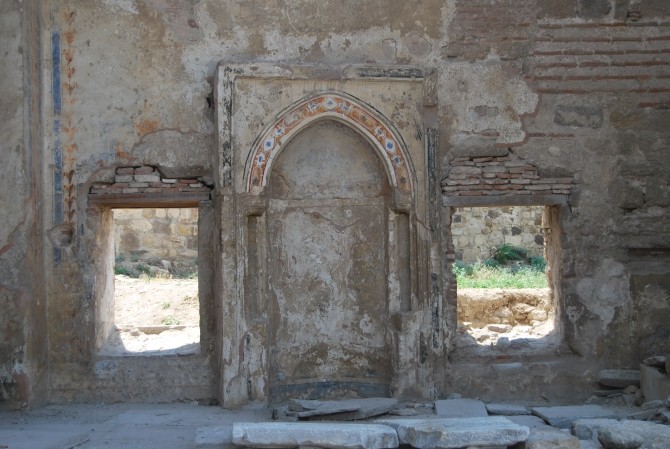 Mihrab z czasów osmańskich - bazylika na terenie zamku w Enez