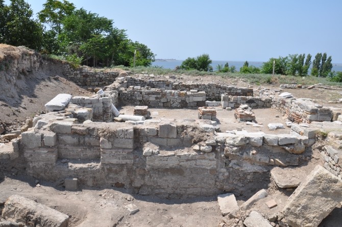 Kaplica świętego Grzegorza Cudotwórcy na terenie zamku w Enez
