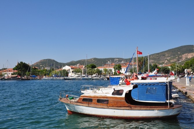 Kuter na wodach zatoki Büyükdeniz