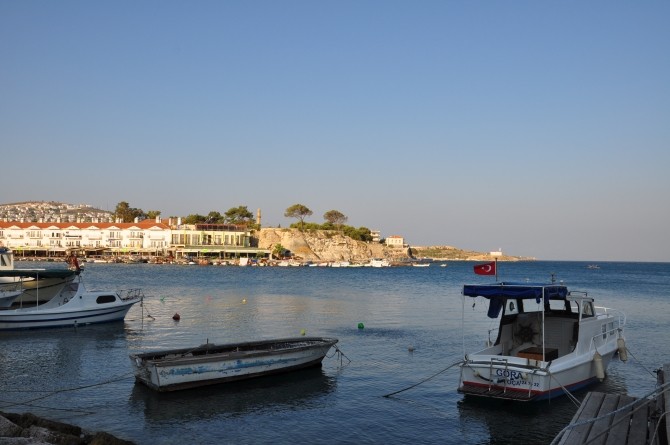 Cypel oddzielający zatoki Küçükdeniz i Büyükdeniz