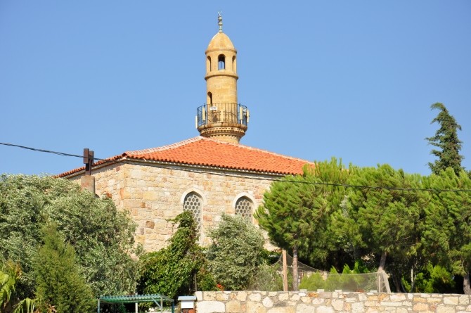 Kayalar Camii - czyli meczet 'kamienny' z 1457 roku w Foçy
