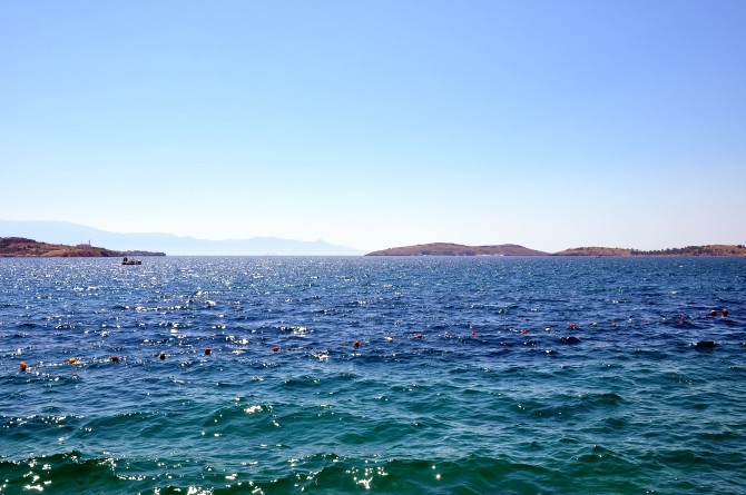 Wody zatoki Küçükdeniz