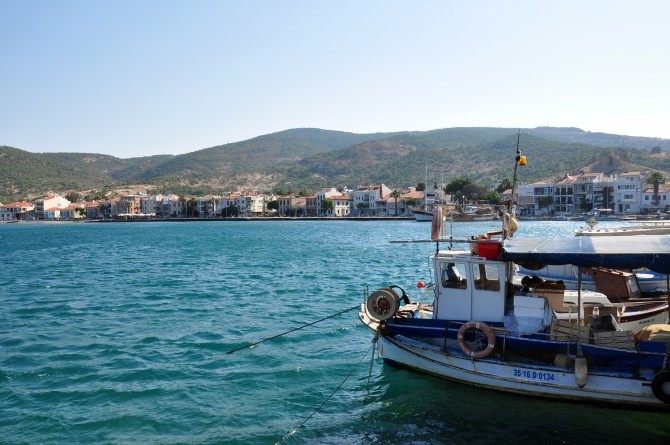 Wody zatoki Küçükdeniz