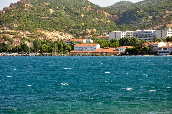 Wody zatoki Küçükdeniz