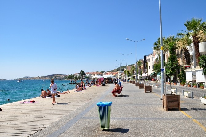 Promenada przy zatoce Küçükdeniz