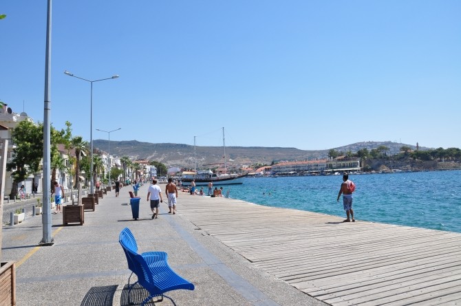 Promenada przy zatoce Küçükdeniz