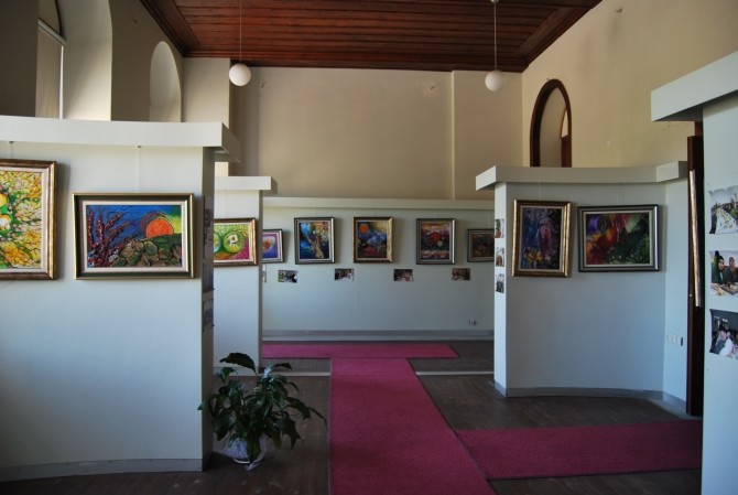 Wystawa malarstwa współczesnego