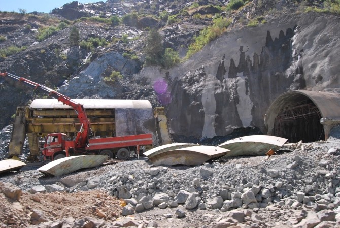 Roboty drogowe na trasie do Şebinkarahisar