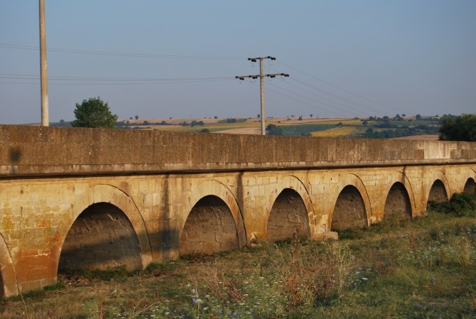 Fragment Długiego Mostu w Uzunköprü
