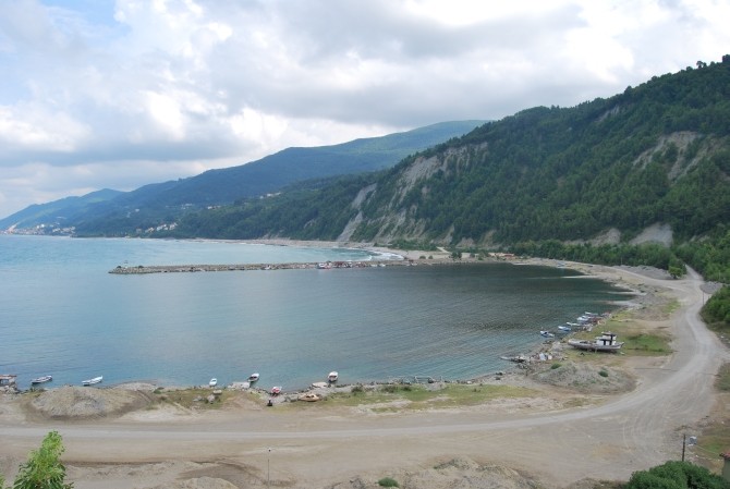 Port widziany z zamku Ginolu