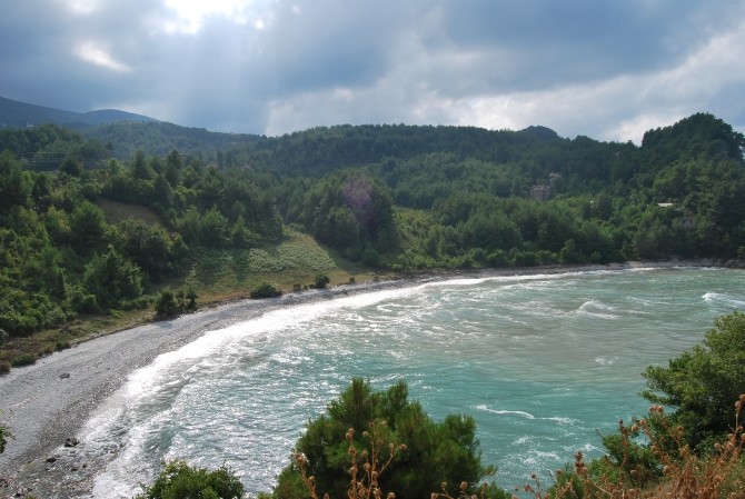 Zatoczka po zachodniej stronie zamku Ginolu