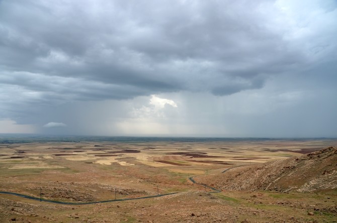 Równina Tur Abdin widziana z monastyru Mor Augin