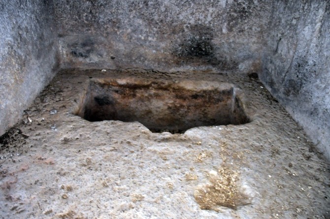 Komora grobowa w Taş Kule