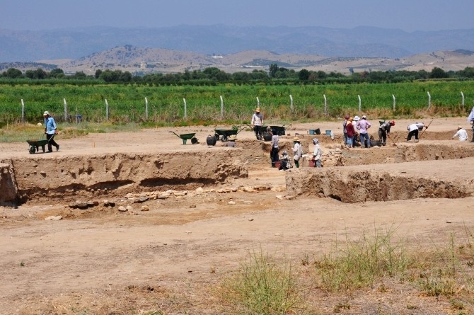 Prace archeologiczne w Tepecik Höyük